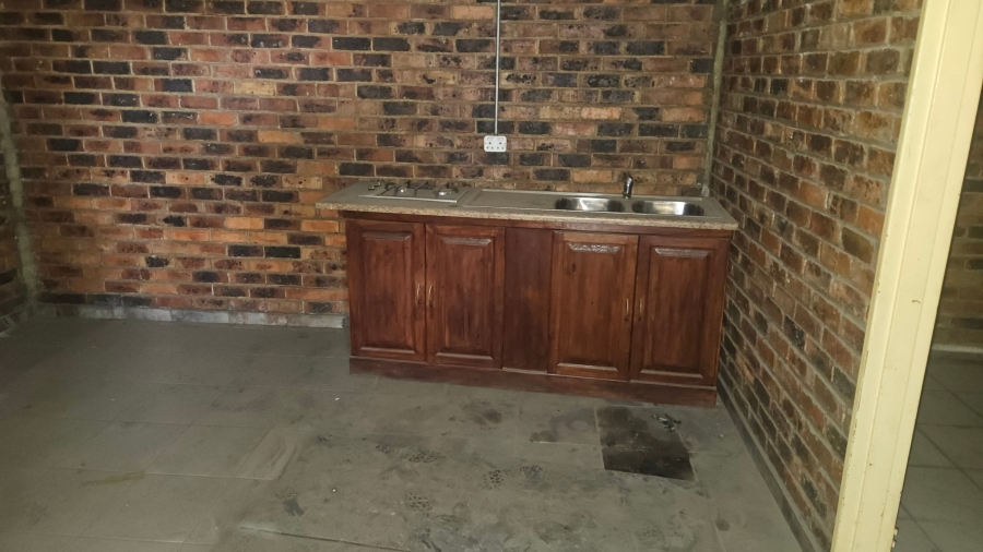 Commercial Property for Sale in Sasolburg Industrial Zone 2 Free State